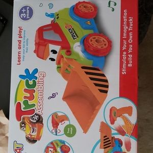 Lukat Truck assembling